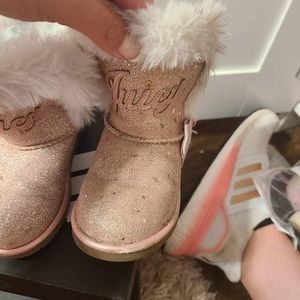 Girls winter boots. Size 7